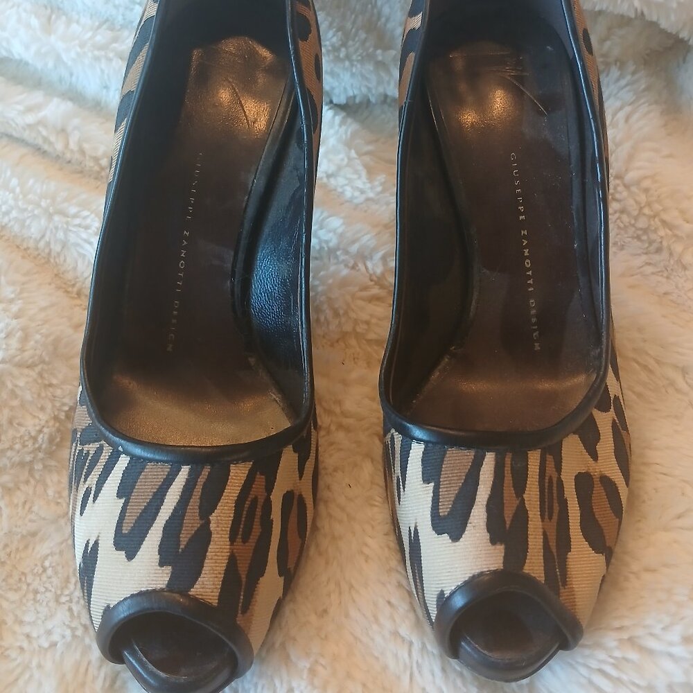 GIUSEPPE ZANOTTI HEELS LEOPARD PRINT SIZE 7.5